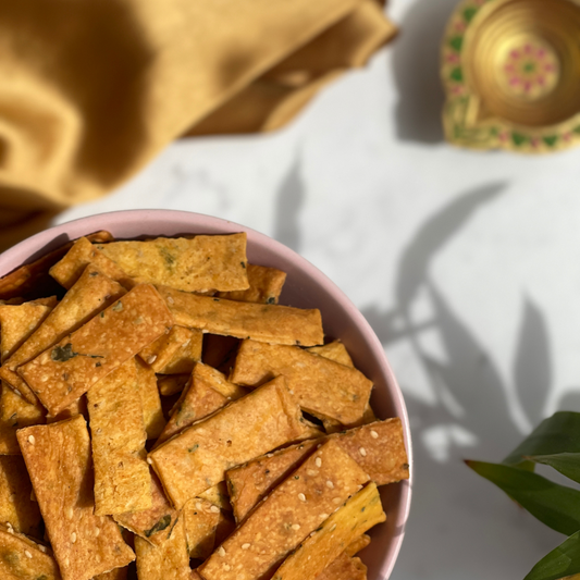 Desi gourmet crackers inspired by Indian savoury flavours and a spicy Rajasthani snack with a shelf life of 45 days and can be shipped PAN India