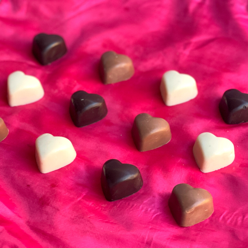 heart shaped Chocolates. valentines day. white. dark. milk. cute chocolates. yummy. truffles. Aubree. theobroma. amintiri. for her. chocolates for her. chocolates for him